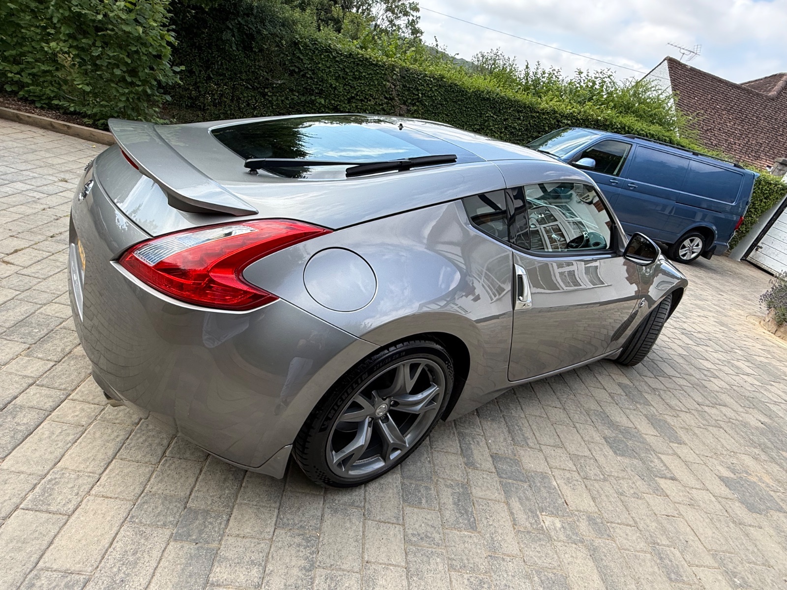 Car photo thumbnail