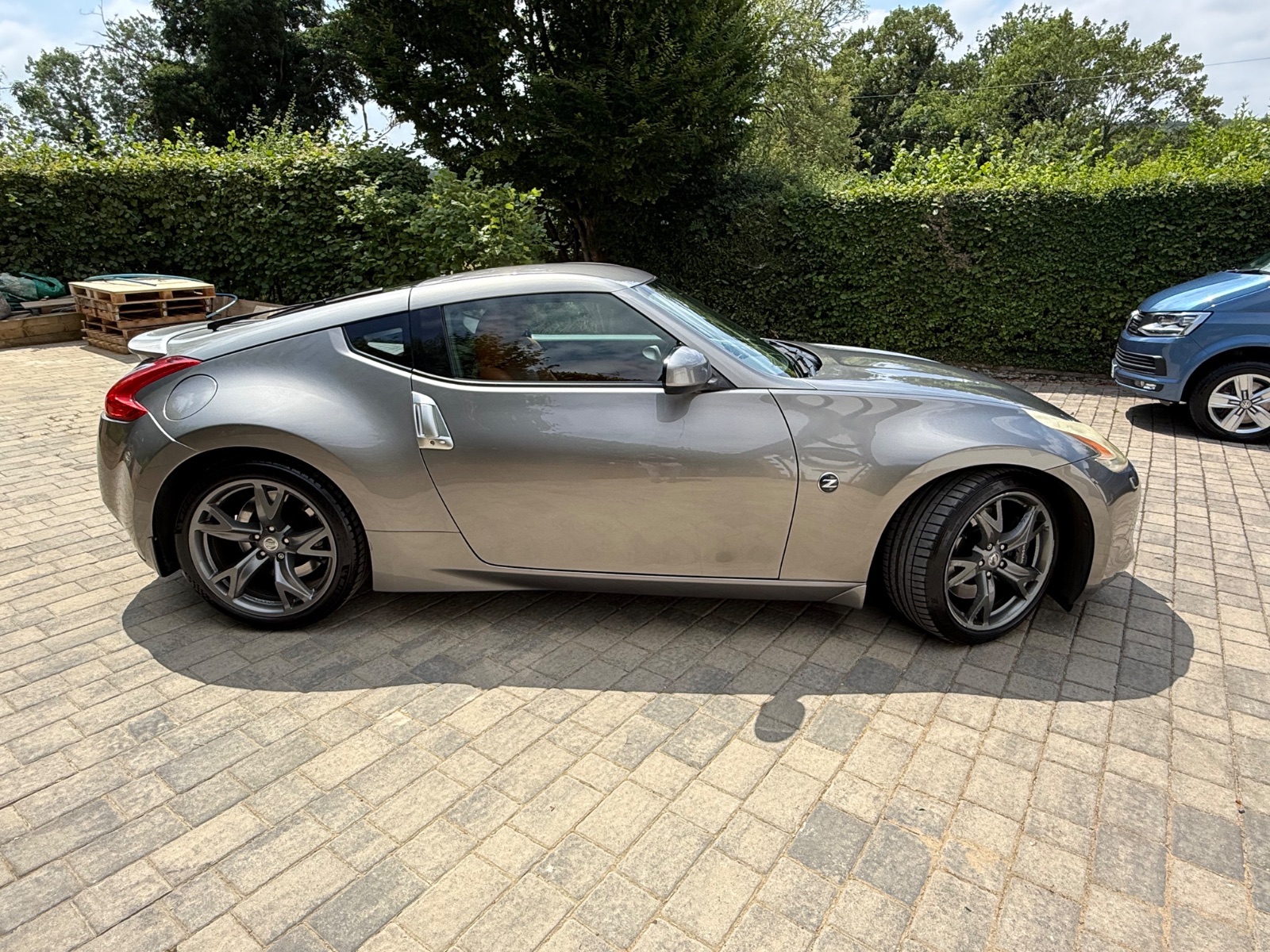 Car photo thumbnail