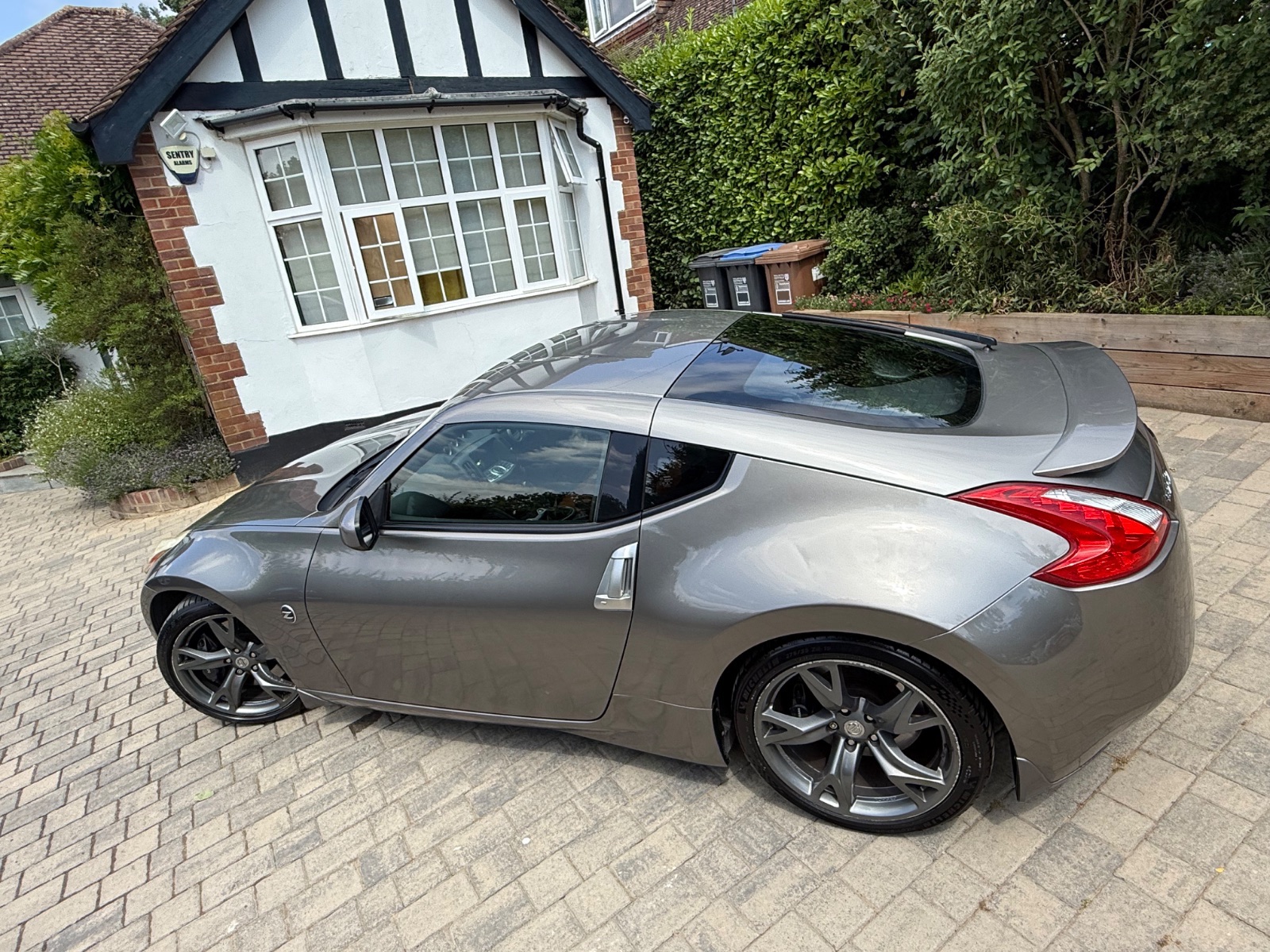 Car photo thumbnail
